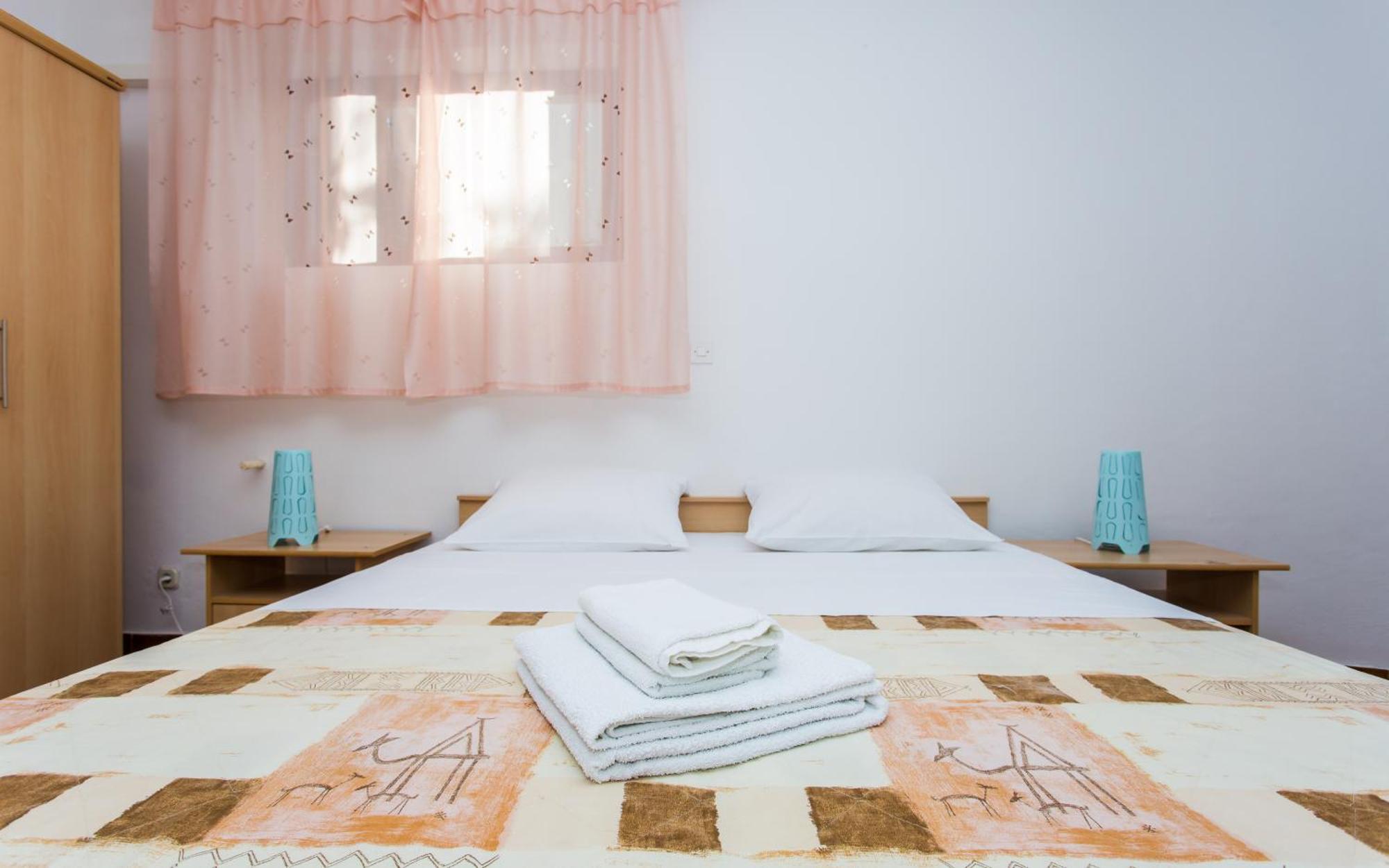 Apartments Luka 3 Baška Eksteriør bilde