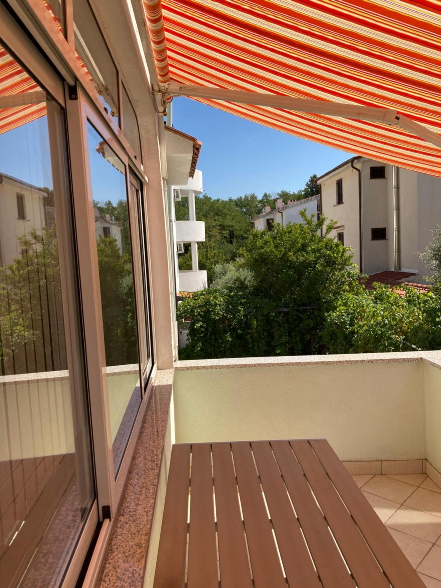 Apartments Luka 3 Baška Eksteriør bilde