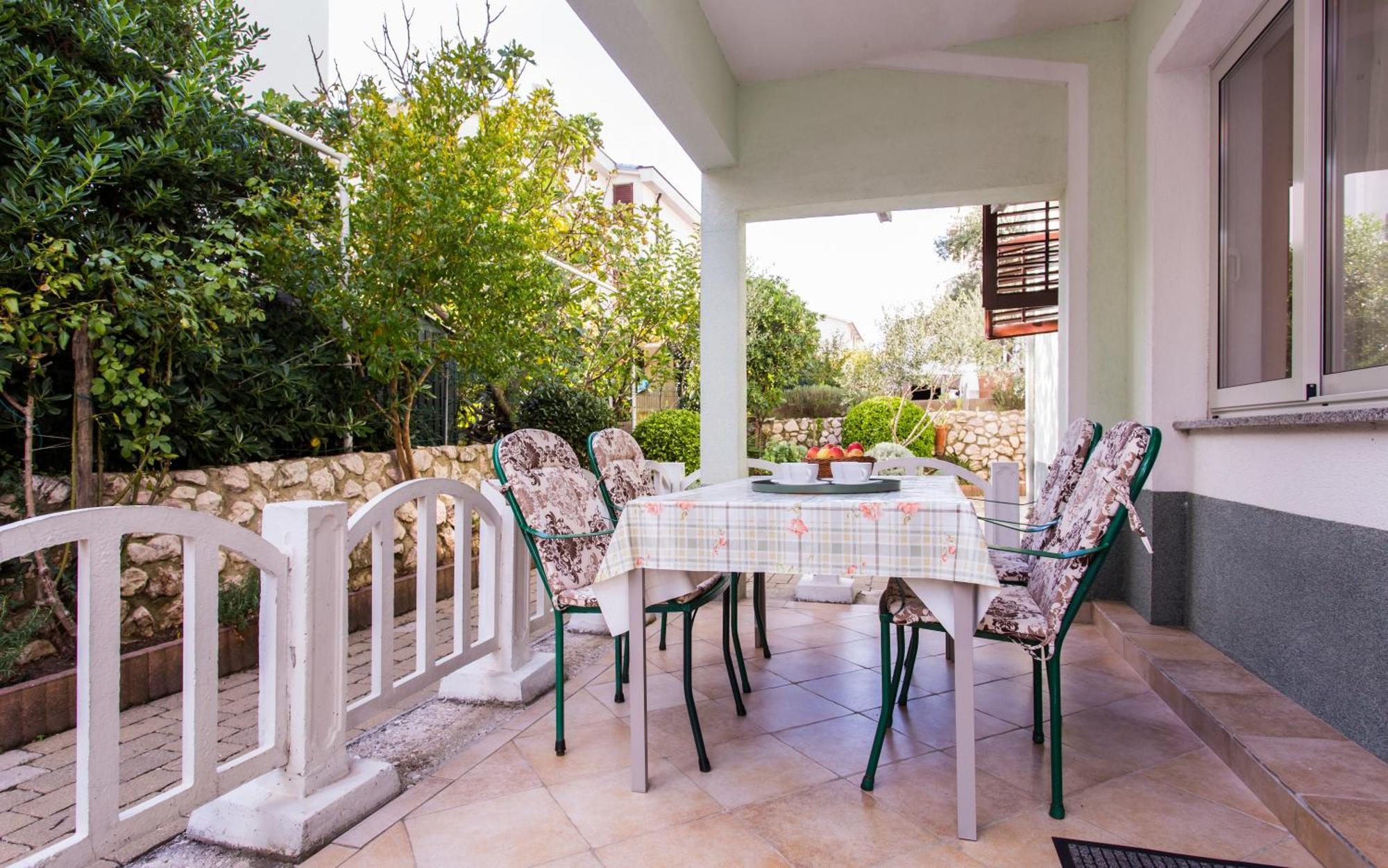 Apartments Luka 3 Baška Eksteriør bilde