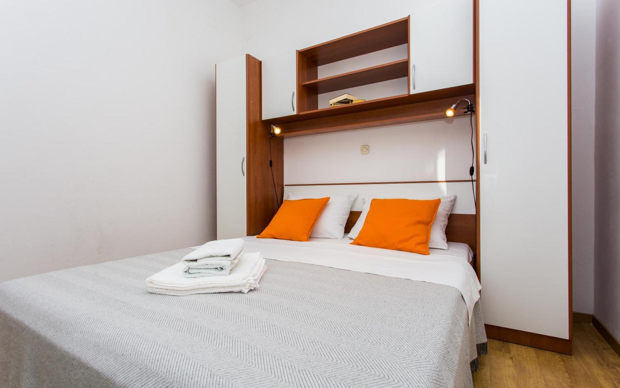 Apartments Luka 3 Baška Eksteriør bilde