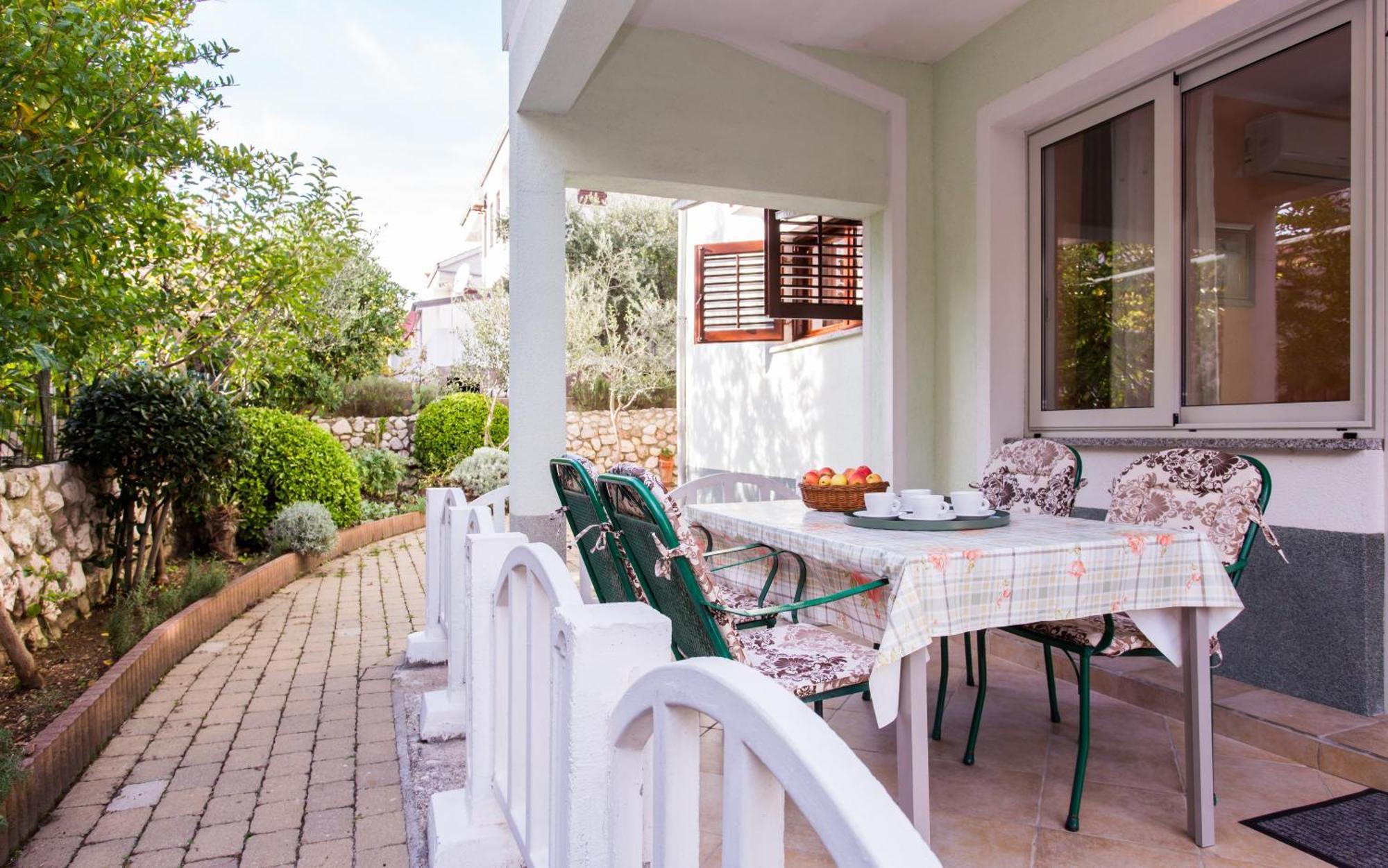 Apartments Luka 3 Baška Eksteriør bilde